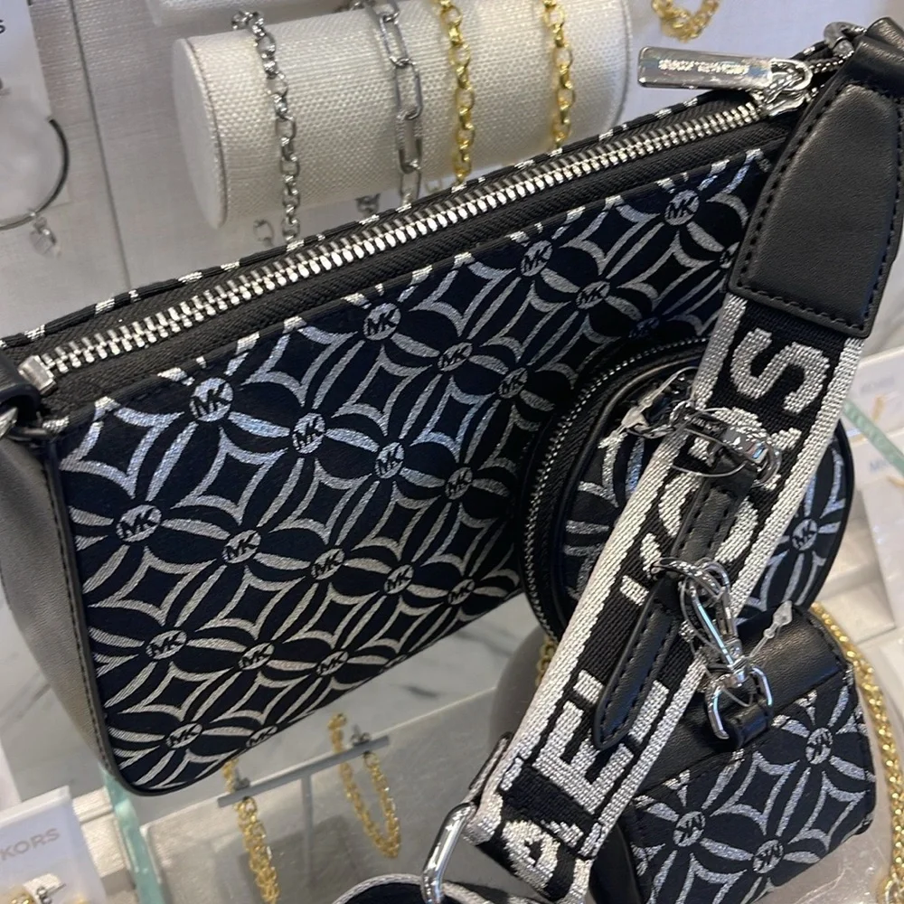 MICHAEL KORS Jet Set Travel Small Logo Jacquard Crossbody With Tech Attach NWT - Picture 4 of 16